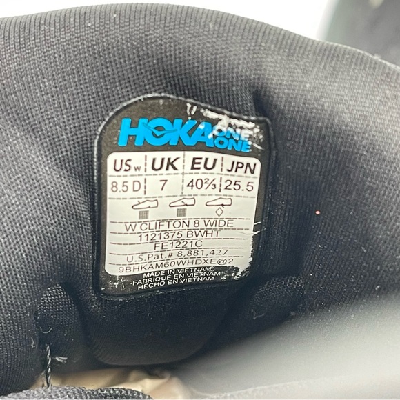 Hoka One One Clifton 8 running shoes 8.5 wide - Picture 7 of 7